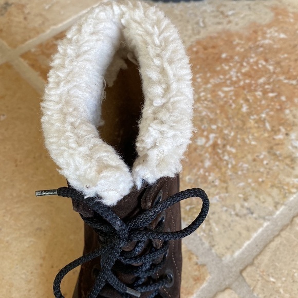 Kamik Womens Brown Suede Boots rubber, insulated Winter Snow Waterproof Size 9 - Picture 3 of 6